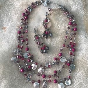 Black and white jewelry set